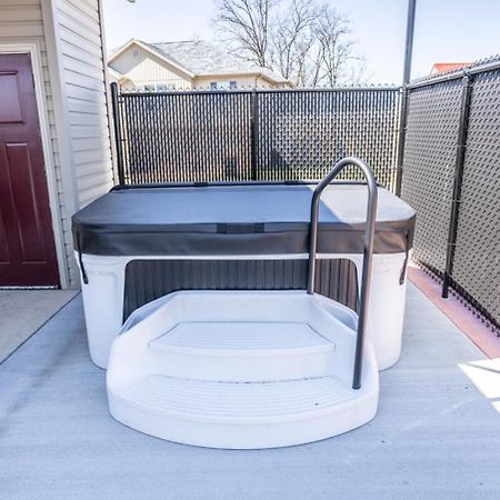 Tiny Home With Hot Tub Near Ft Leonard Wood! Waynesville Extérieur photo